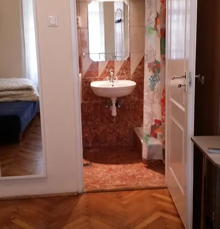 بيت ضيافة Valentina بودابست