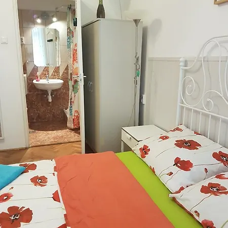 Valentina * بودابست