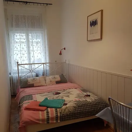 Valentina * بودابست