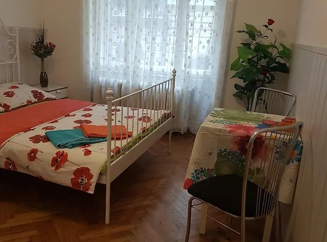 בית הארחה Valentina *